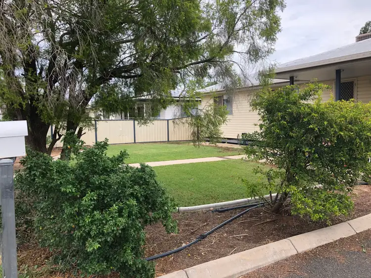 8 Derry Street, Roma QLD 4455