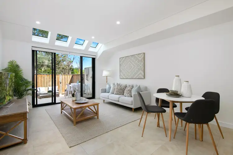 2/6 Finlay Road, Turramurra NSW 2074
