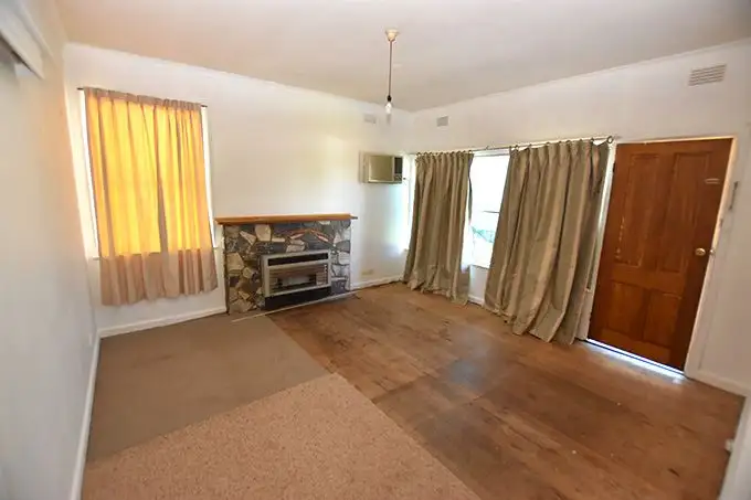 Second view of Homely house listing, 6 Lynton Crescent, Kyabram VIC 3620