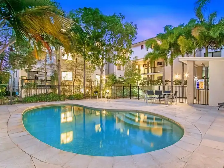 4/24-26 Parker Street, Labrador QLD 4215