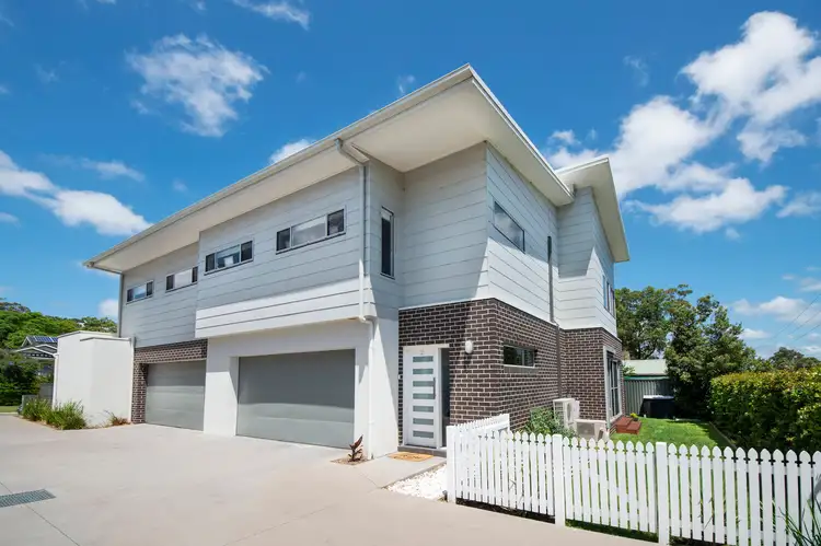 2/4 Jacobs Close, Menai NSW 2234