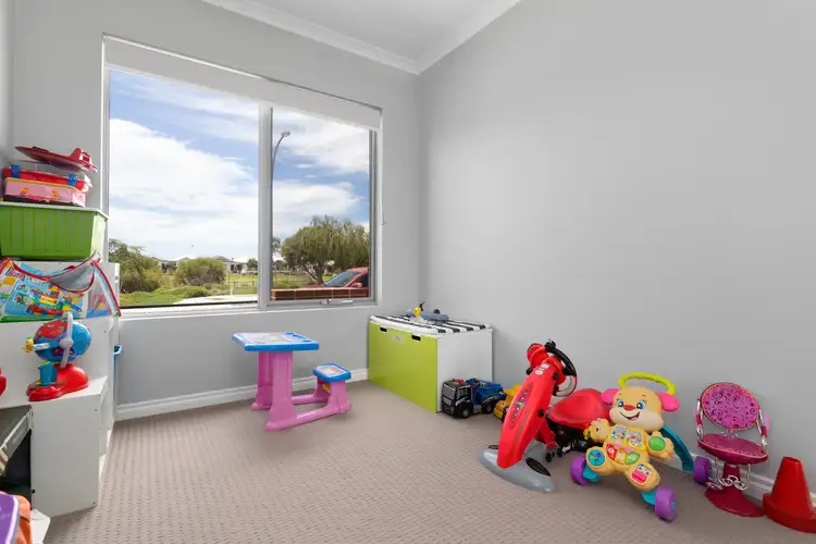 Fifth view of Homely house listing, 9 Howie Way, Caversham WA 6055