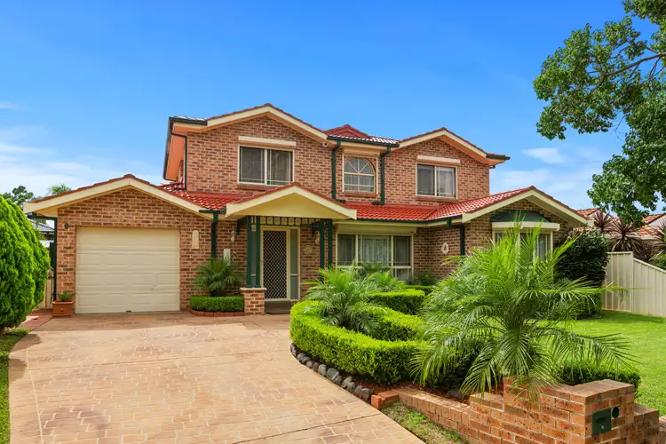 8 Wakely Avenue, Quakers Hill NSW 2763