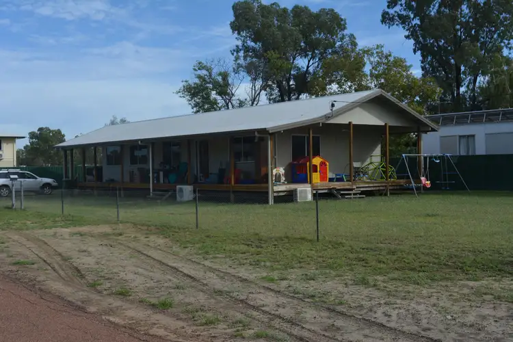 1 Carnation Street, Blackall QLD 4472
