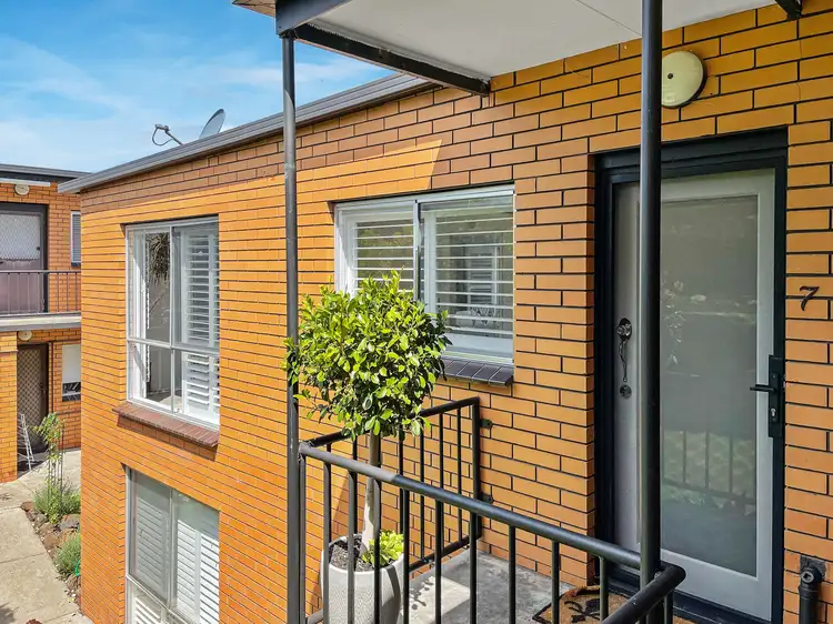 7/24 North Valley Road, Highton VIC 3216
