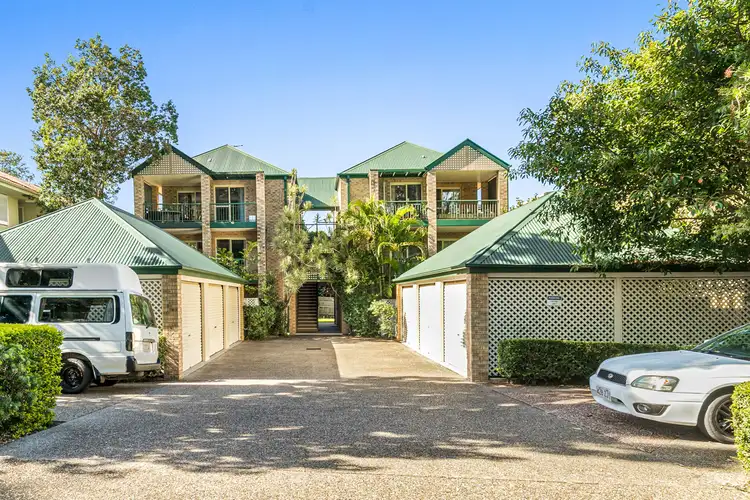 1/124 Carmody Road, St Lucia QLD 4067
