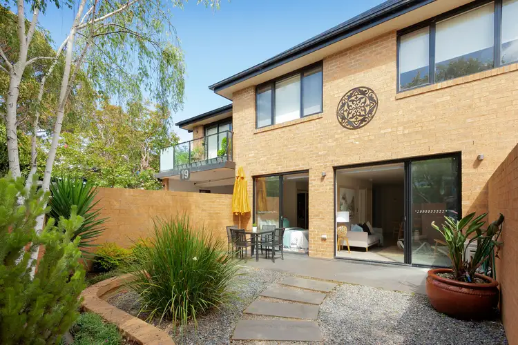 1/19 Lillimur Road, Ormond VIC 3204