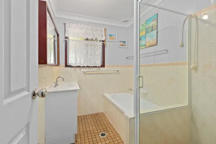 Sixth view of Homely house listing, 88 Warrimoo Drive, Quakers Hill NSW 2763