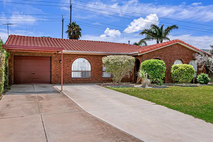 25 Manly Circuit, West Lakes Shore SA 5020