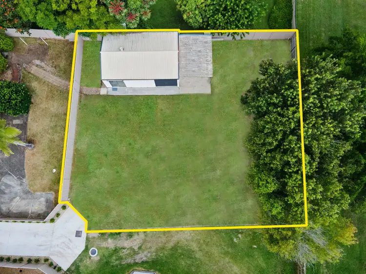 15 Alison Road, Carrara QLD 4211