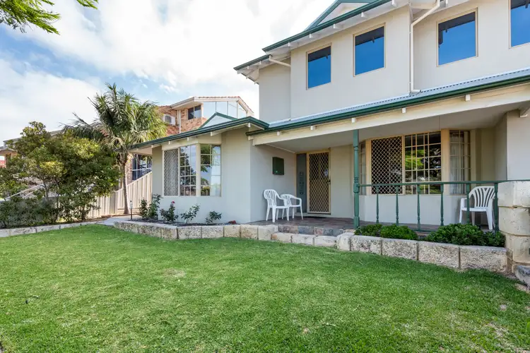 Second view of Homely house listing, 6 Calais Way, Sorrento WA 6020