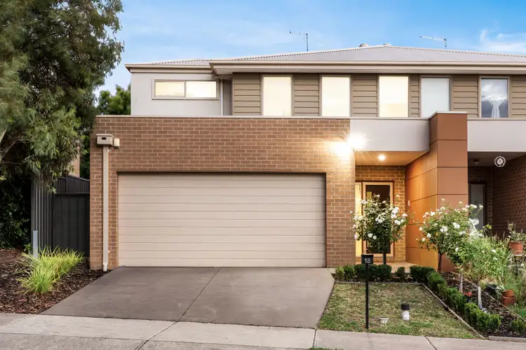 18 Adriatic Way, Pakenham VIC 3810