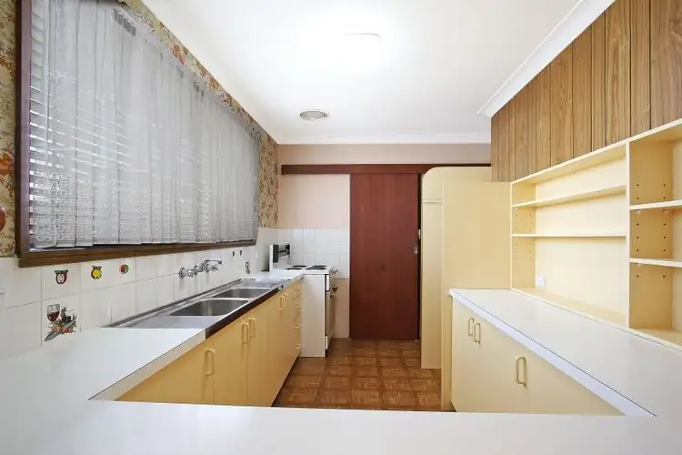 Fourth view of Homely house listing, 261 Lawrence Street, Wodonga VIC 3690