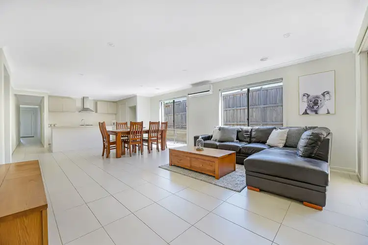 Fifth view of Homely house listing, 7 Belmont Crescent, Pakenham VIC 3810