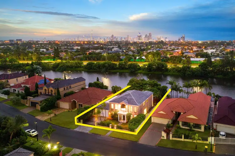 15 Julatten Drive, Robina QLD 4226
