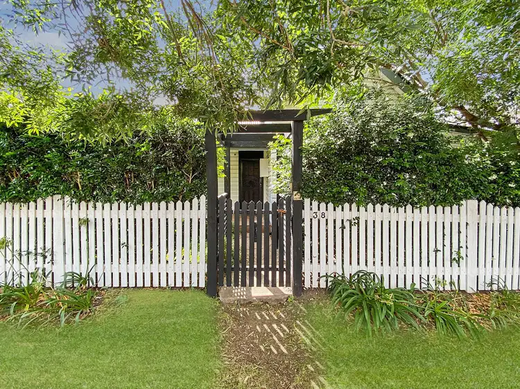 38 Waverley Street, Scone NSW 2337
