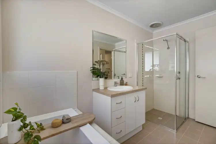 Sixth view of Homely house listing, 18 Charbray Court, Mount Barker SA 5251