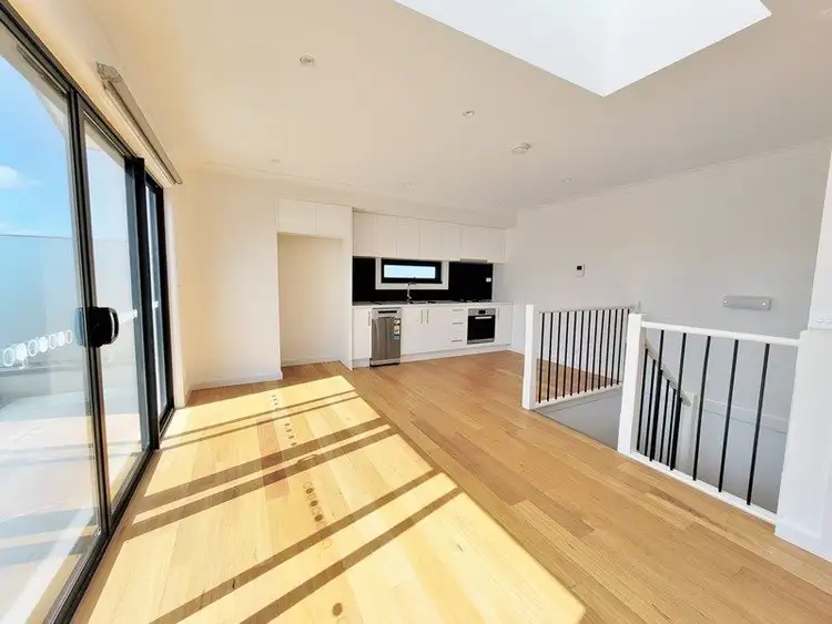 Second view of Homely apartment listing, 8/4 Franklyn Street, Oakleigh East VIC 3166