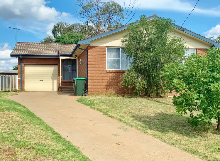28 Dwyer Drive, Young NSW 2594