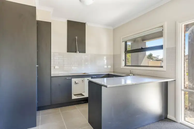 Fifth view of Homely townhouse listing, 1/4 Isla Avenue, Glenroy VIC 3046