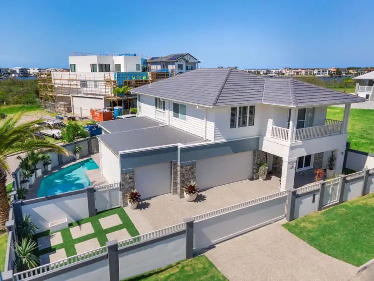 6 Havana Way, Paradise Point QLD 4216