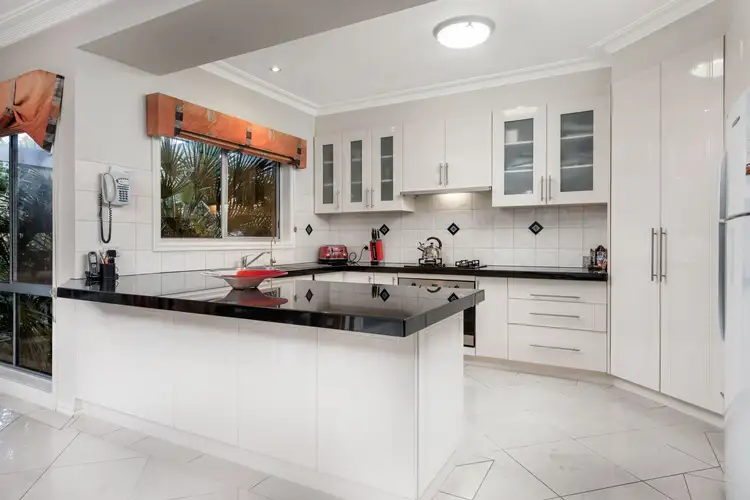 Fifth view of Homely house listing, 32 Maculata Grove, Bundoora VIC 3083