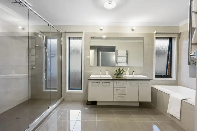 Fifth view of Homely house listing, 7 Wavell Parade, Fraser Rise VIC 3336