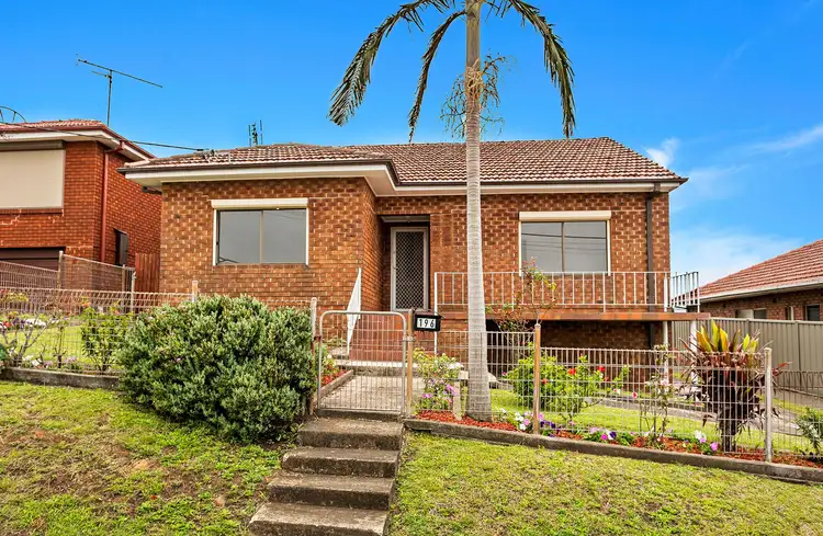 Main view of Homely house listing, 196 Flagstaff Road, Lake Heights NSW 2502