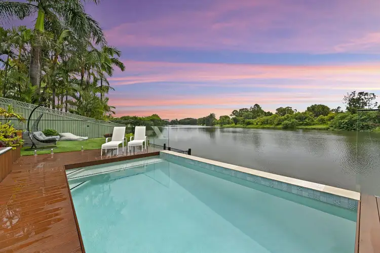 10 Emerton Crescent, Robina QLD 4226