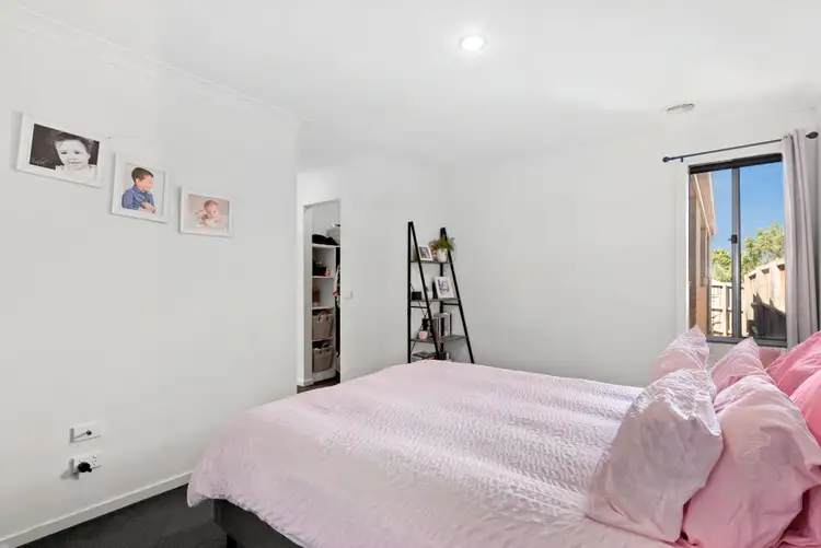 Fifth view of Homely house listing, 22 Cascade Way, Pakenham VIC 3810