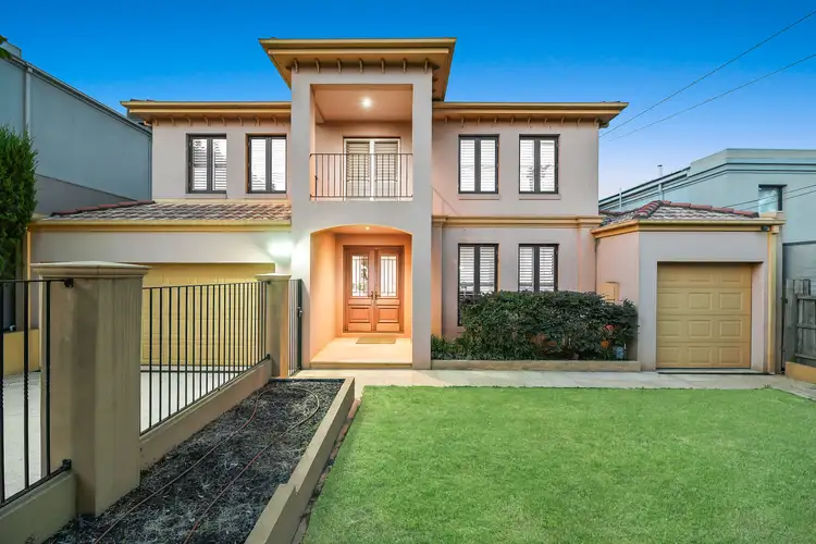 11 Plantation Avenue, Brighton East VIC 3187