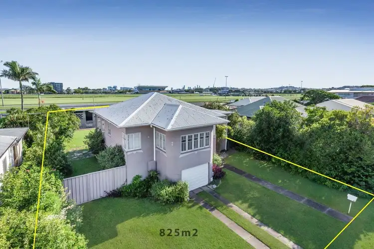 83 Raceview Avenue, Hendra QLD 4011