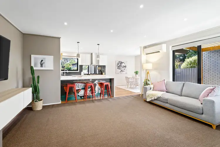 Second view of Homely house listing, 15 Aminya Crescent, Yallambie VIC 3085