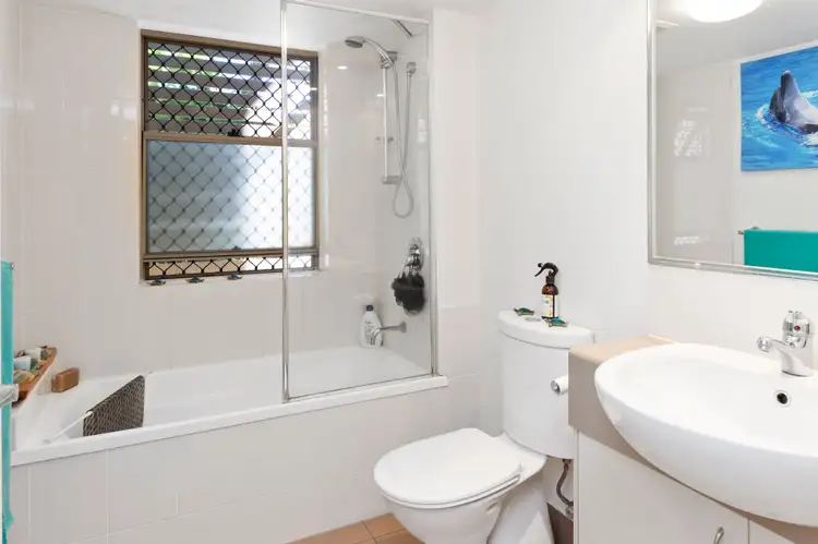 Sixth view of Homely apartment listing, 5/13D Wyndham Avenue, Southport QLD 4215