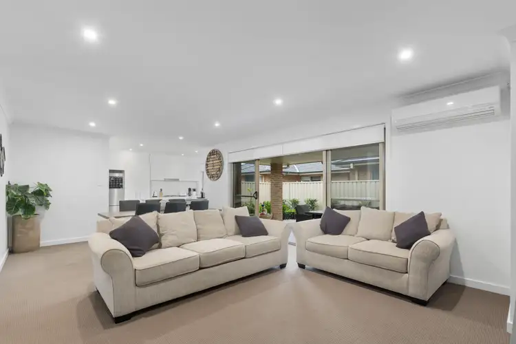 10/10 Derwent Avenue, Avondale NSW 2530