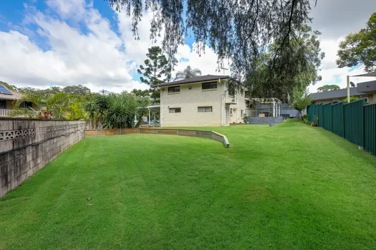 17 Gayle Street, Southport QLD 4215