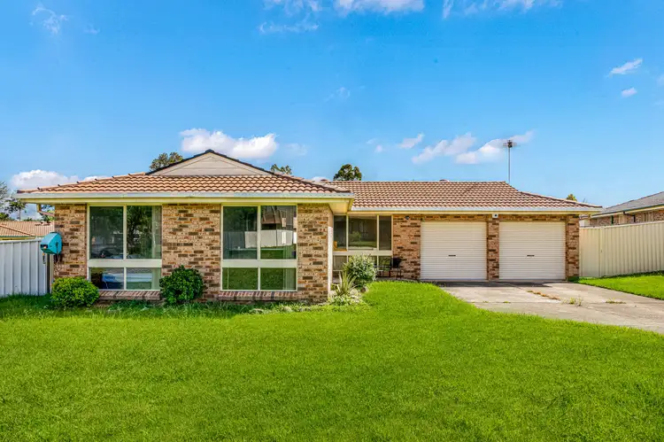 6 Prion Place, Hinchinbrook NSW 2168