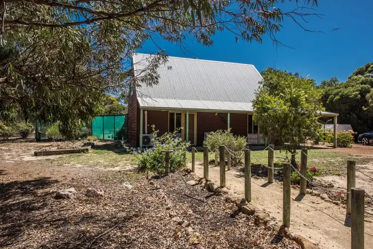 Fourth view of Homely house listing, 5 Ridgeway Close, Moresby WA 6530