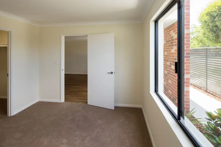 Seventh view of Homely apartment listing, 7/4 Whiteside Street, Cloverdale WA 6105