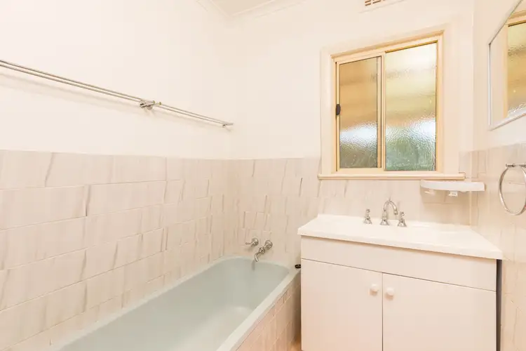 Seventh view of Homely house listing, 10 Mimosa Avenue, Mildura VIC 3500