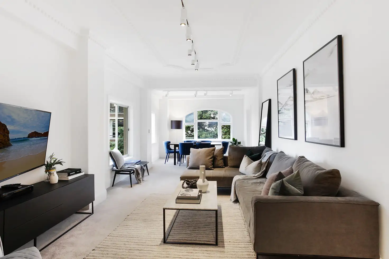 Main view of Homely apartment listing, 17/6A Greenknowe Avenue, Elizabeth Bay NSW 2011