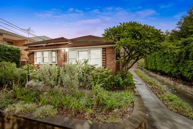 31 Earlwood Avenue, Earlwood NSW 2206