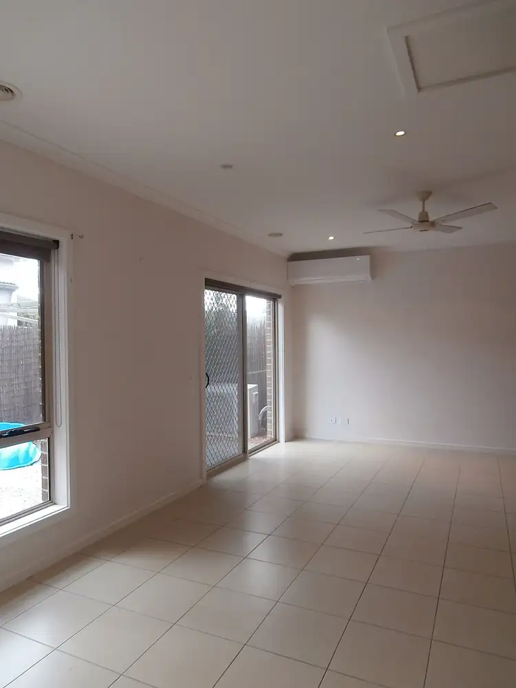 Fifth view of Homely house listing, 4/134 Alexander Avenue, Thomastown VIC 3074