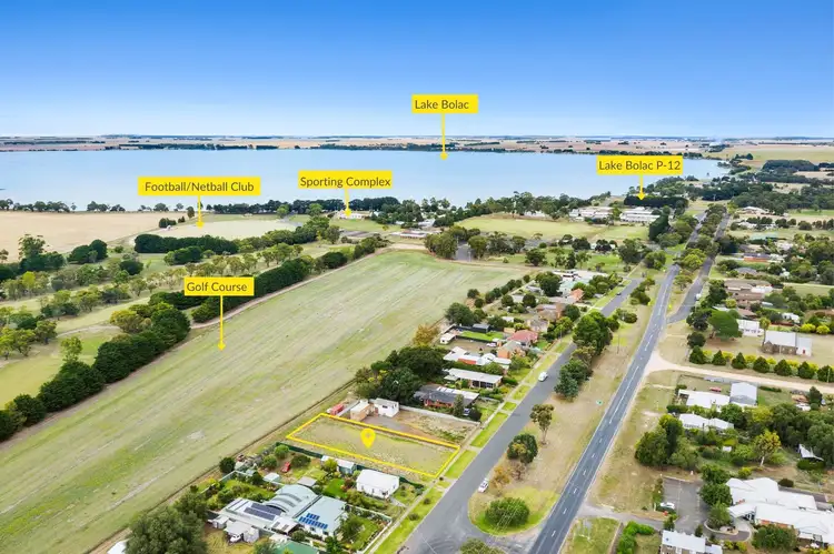 156 Montgomery Street, Lake Bolac VIC 3351