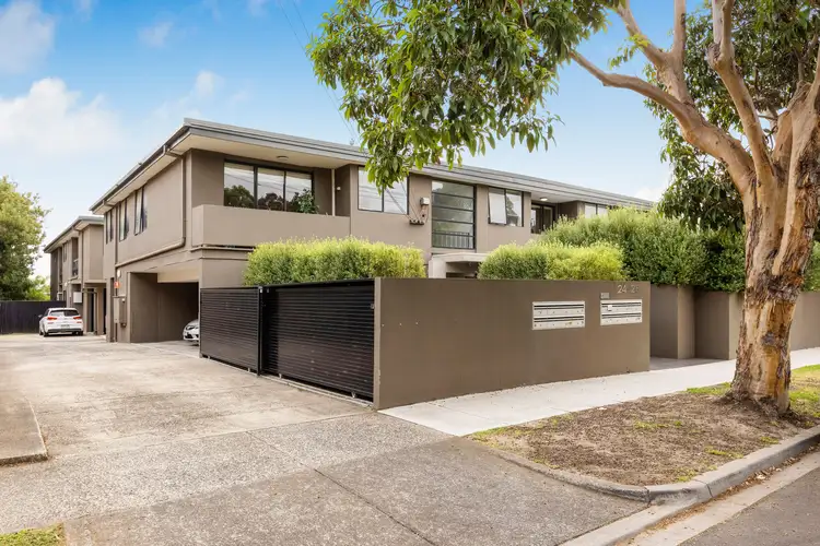 2/24 Holloway Street, Ormond VIC 3204