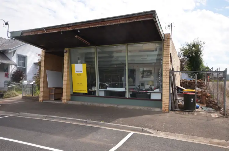 28 Montgomery Street, Skipton VIC 3361