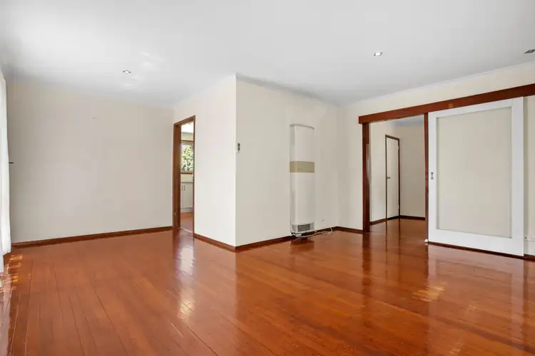 Fourth view of Homely house listing, 3 Kensington Court, Thomastown VIC 3074