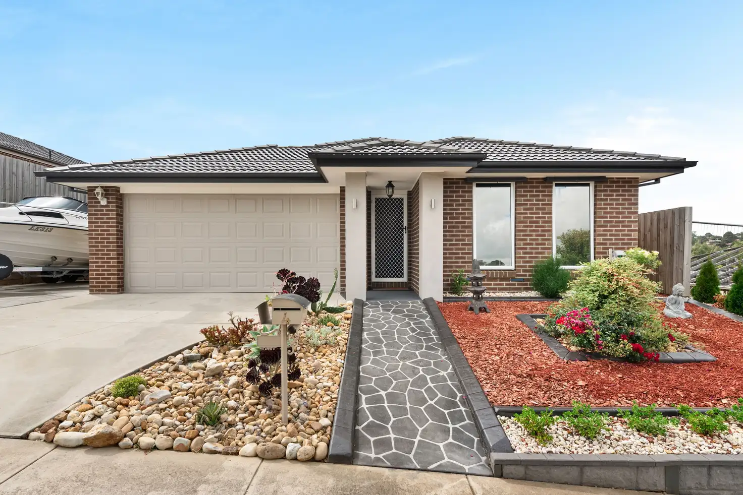 Main view of Homely house listing, 4 Appleporch Way, Drouin VIC 3818