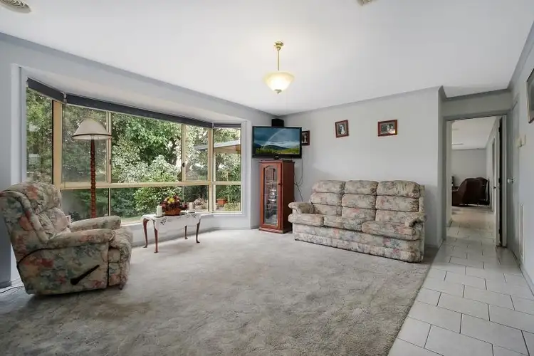 Second view of Homely house listing, 5 Quail Court, Wodonga VIC 3690