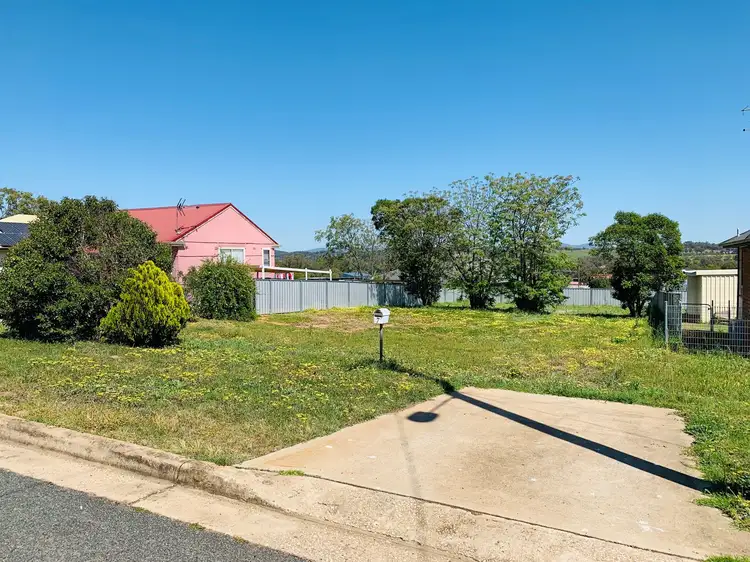 7 Monger Street, Grenfell NSW 2810